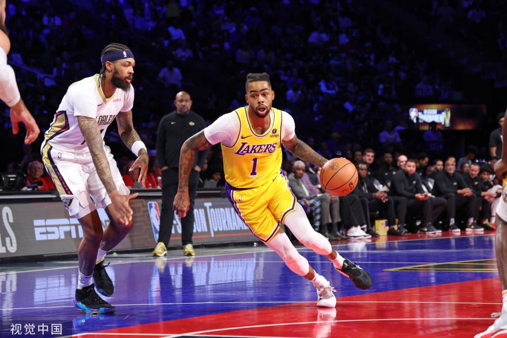 鲜明对比的 鲜明对比的