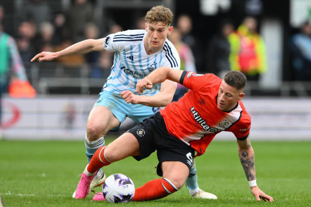 激烈冲突而 激烈冲突而